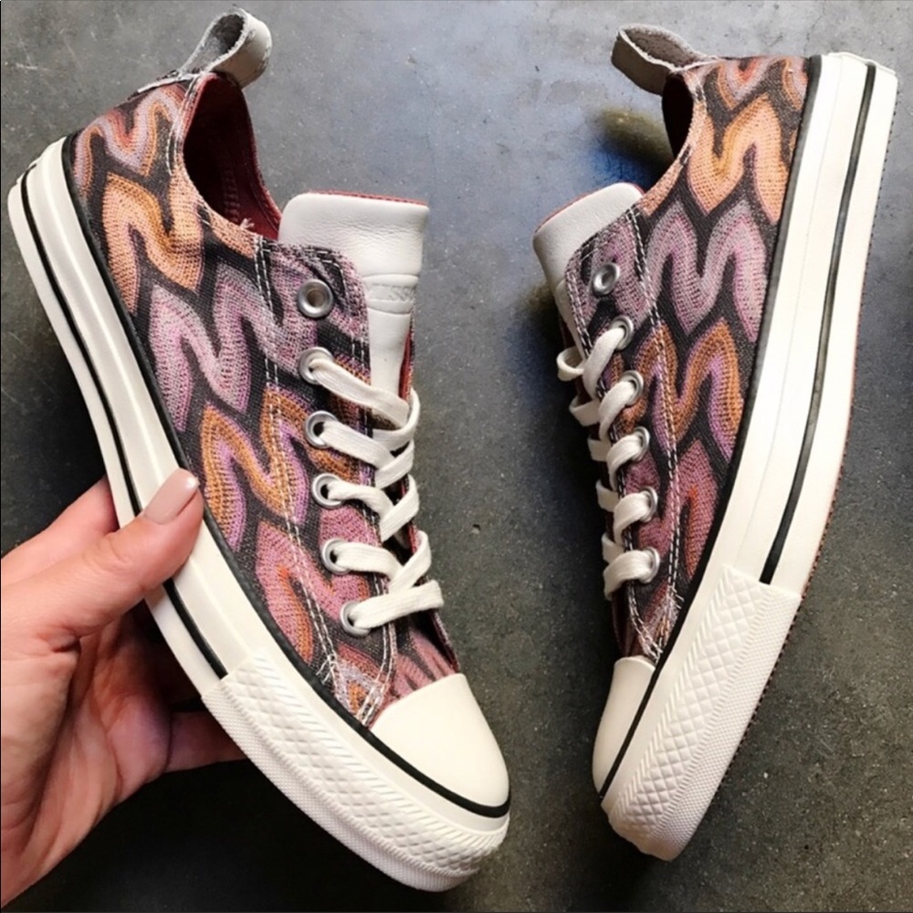 NWB 🤩 CONVERSE X MISSONI WOMENS LOWTOP ALLSTAR